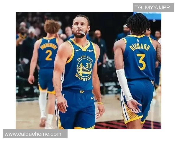 库里发飙狂轰35分,勇士击败西部劲旅快船 库里发飙狂轰35分,勇士击败西部劲旅快船