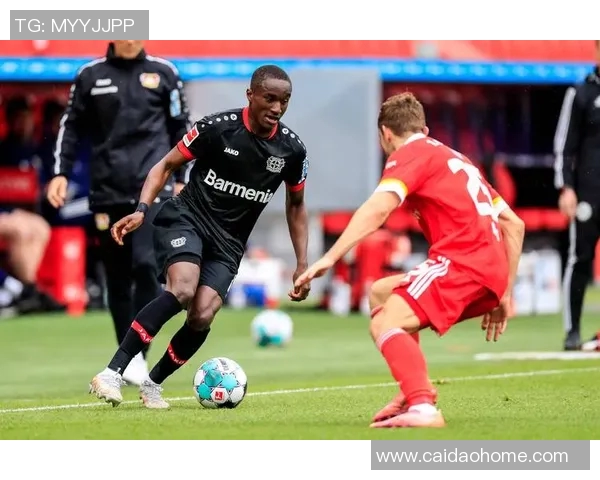 勒沃库森胜柏林联盟，稳坐德甲榜首位置继续引领风采