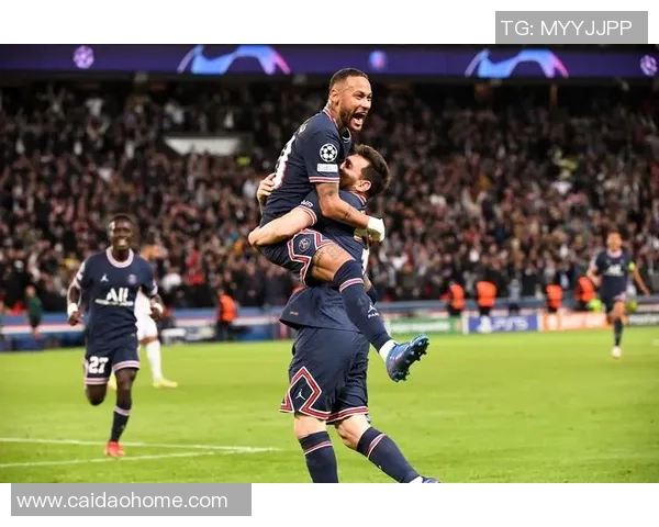 曼联进入欧冠决赛!梅西梅开二度助球队逆转胜皇马,创造历史震撼足坛 曼联进入欧冠决赛!梅西梅开二度助球队逆转胜皇马,创造历史震撼足坛