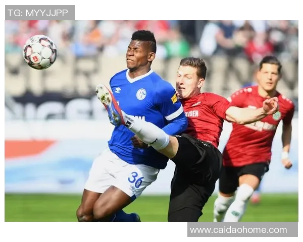 沙尔克04主力球员恩博洛伤退，多场比赛不见人影