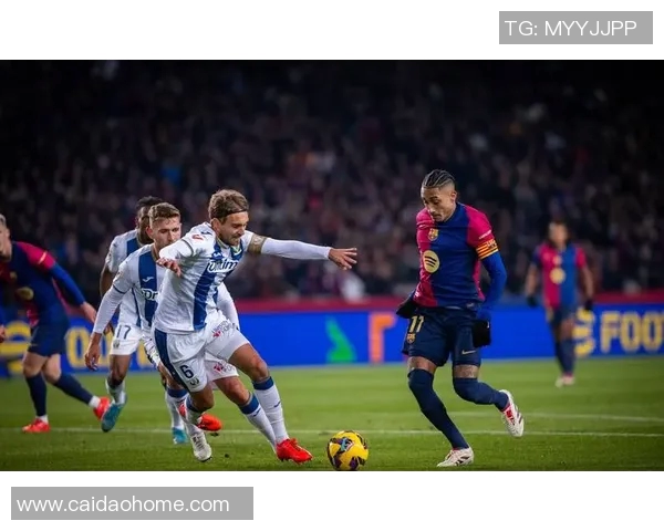 塞维利亚客场6-1大胜希洪竞技，埃内波利霸气帽子戏法助球队领跑西甲